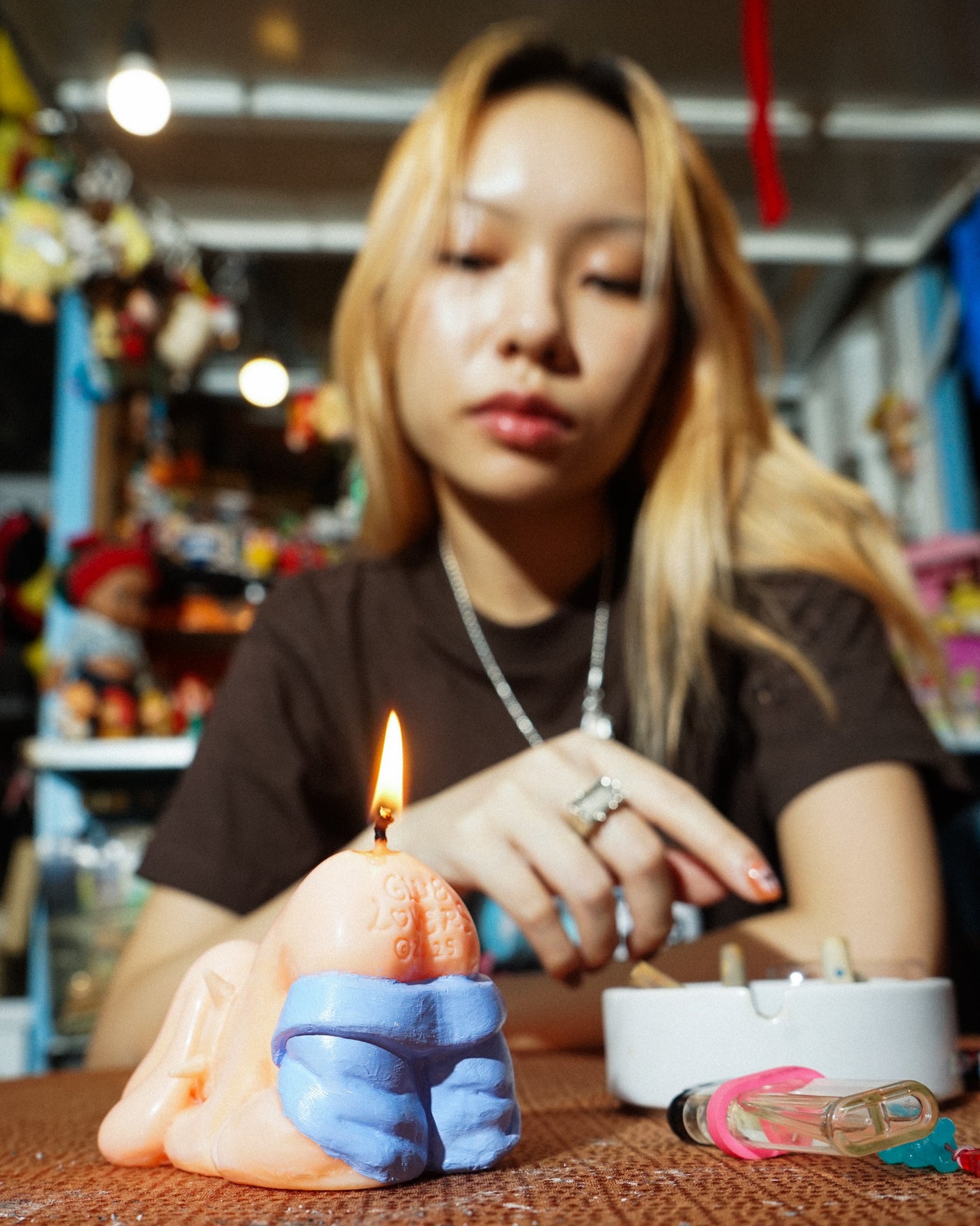 Buns Out Candle